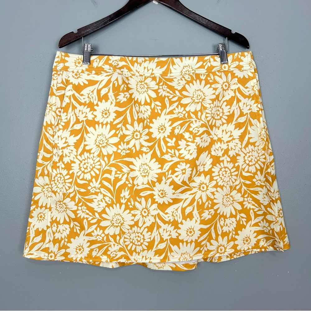 RipSkirt Hawaii Saffron Sun Wrap Skirt Women’s Size XL Floral Beach Adjustable